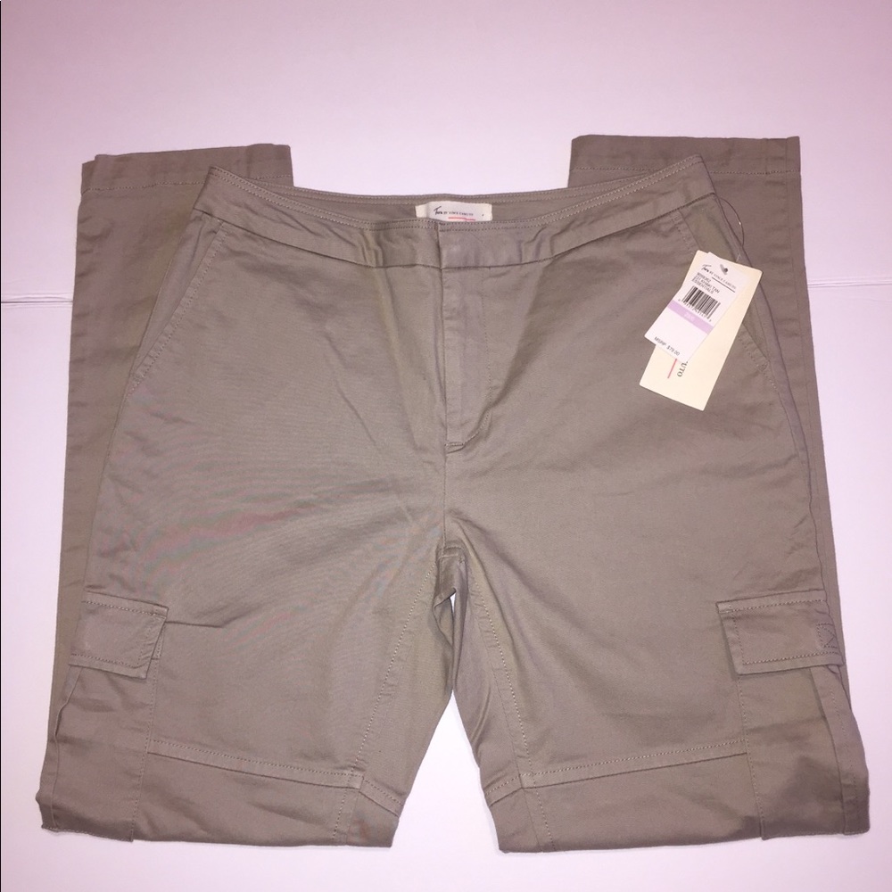 Vince Camuto women khaki pants